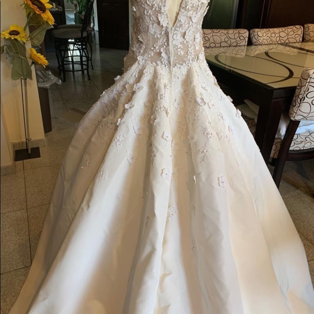 Carolina Herrera wedding dress